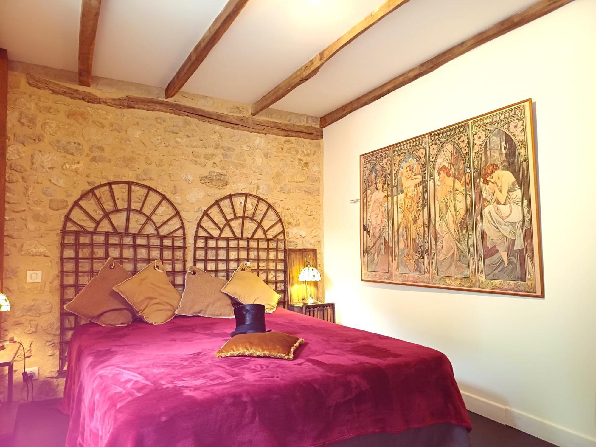 Au Pied Du Chateau - 5 A 11 Personnes - Baignade-Canoe-Piste Cyclable A 100 M 캬스텔노라샤펠 외부 사진