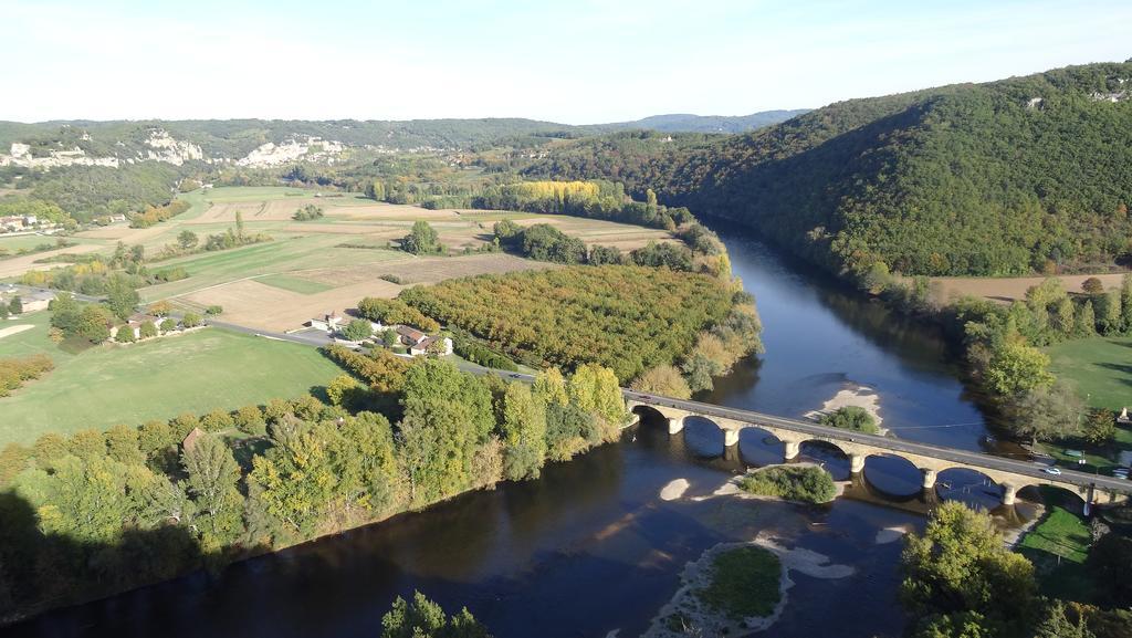 Au Pied Du Chateau - 5 A 11 Personnes - Baignade-Canoe-Piste Cyclable A 100 M 캬스텔노라샤펠 외부 사진