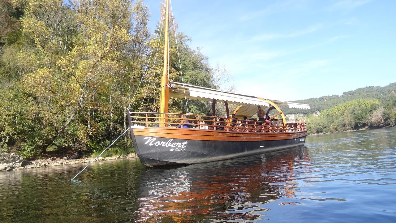Au Pied Du Chateau - 5 A 11 Personnes - Baignade-Canoe-Piste Cyclable A 100 M 캬스텔노라샤펠 외부 사진